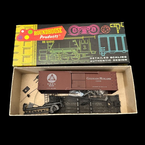 647 - HO gauge Roundhouse kit-built wagons, generally excellent in excellent boxes, some part-built. Conte... 