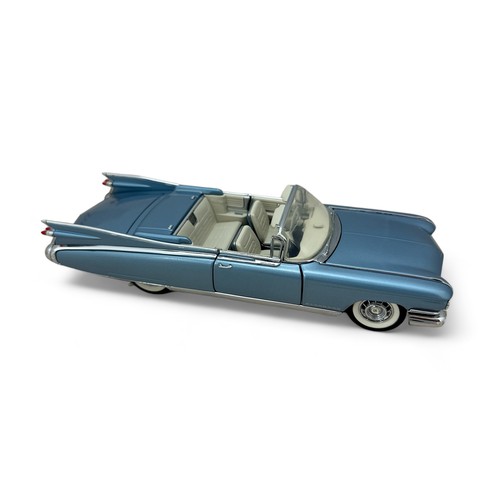 261 - Franklin Mint 1/24th scale 1959 Cadillac Eldorado Biarritz metallic lighter blue with off-white inte... 