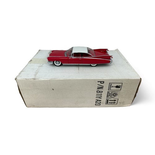 262 - Franklin Mint 1/24th scale 1959 Cadillac Seville red with white roof No. B11YA20, generally excellen... 