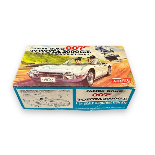 667 - Airfix 1/24th scale James Bond Toyota 2000 GT No. 723, rare unmade and unpainted plastic model kit, ... 