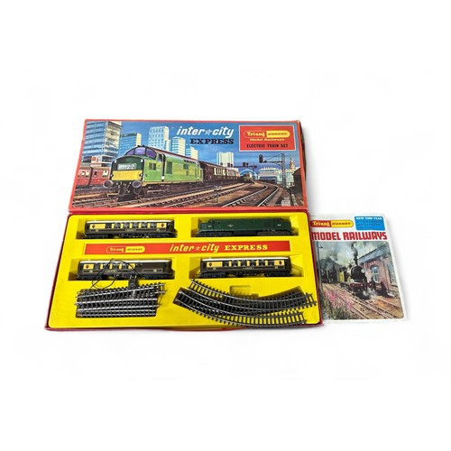 584 - Hornby Triang collection, generally excellent in good plus to good boxes, with Intercity Express  (l... 