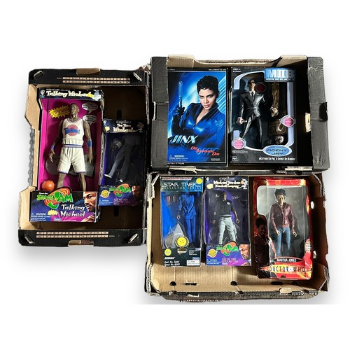 454 - Film/TV/Entertainment action figure collection, generally excellent in excellent to good plus boxes,... 