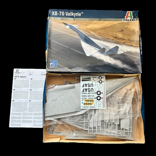 678 - Italeri 1/72nd scale XB-70 Valkyrie No. 1282, unmade and unpainted plastic model kit, mainly on spru... 