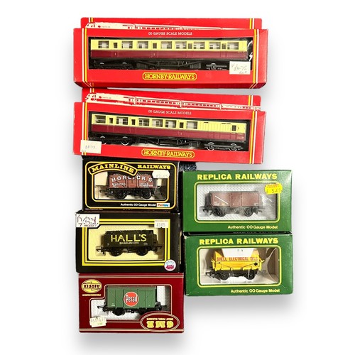 550 - OO gauge collection of wagons and coaches (8), range of Hornby, Dapol, Mainline, etc. Some duplicati... 