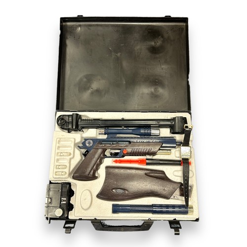 419 - Topper Secret Sam toy pistol set, , generally excellent to good plus in good plus attaché-style blac... 