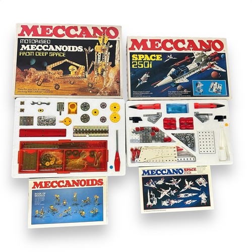 488 - Meccano pair of 1979 (last Made in England) sets with Space 2501 No. 09531 and Motorised Meccanoids ... 