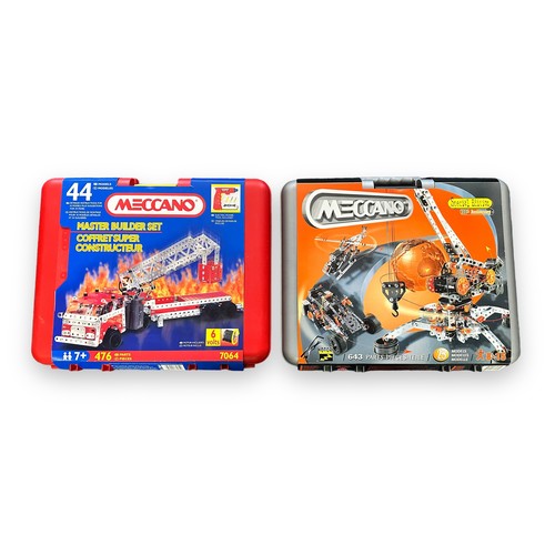 499 - Meccano (France) pair of Special Edition motorised sets, with Master Builder including Power Tool (m... 