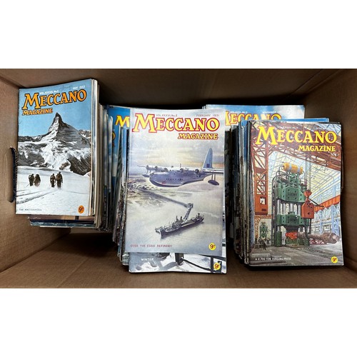 505 - Meccano Magazines 1950-1964 Qty approx. 200, some duplication, generally excellent to good. Contents... 