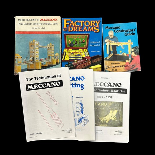 506 - Meccano book collection including Hornby Companion Series Nos. 1, 2, 6, 6a, 7 and 8, books by BN Lov... 