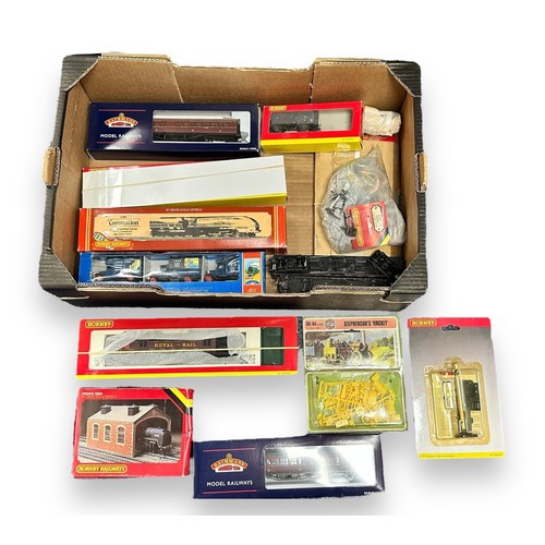 554 - OO gauge collection, generally excellent to good plus in good or better boxes, with LMS blue 6222 Qu... 