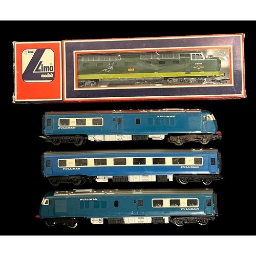 555 - Pair of locomotives, generally excellent to good plus, with Lima BR green D9003 Meld (in good plus b... 