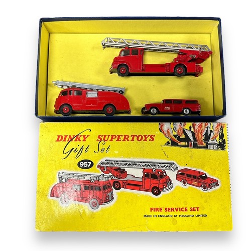 256 - Dinky Fire Service set No. 957, generally excellent in good plus box box with card inner piece and i... 