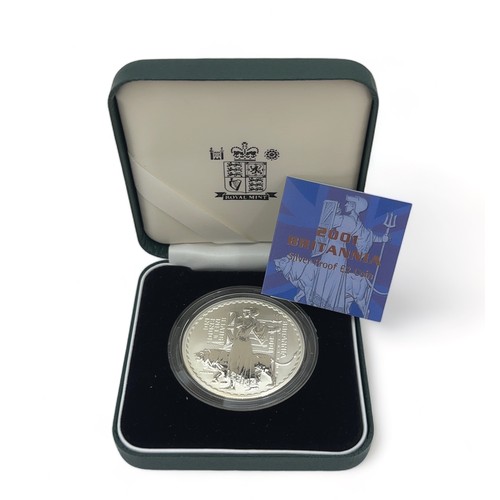 128 - 2001 £2 Britannia boxed silver uncirculated with Royal Mint certificate.