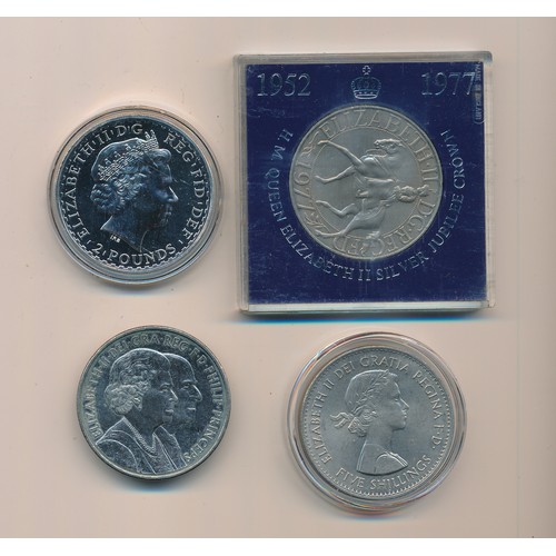 129 - Range of modern coins with encapsulated silver uncirculated £2 Britannia 2008, CuNi £5 2007 and a pa... 