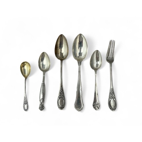 116 - Danish early 20th Century range of silver cutlery, all marked for SPL with three towers marks. Five ... 