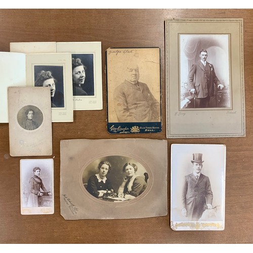 157 - An interesting collection of early photographs and cabinet cards, calling cards etc, Victorian and e... 