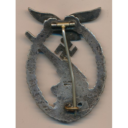 127 - Third Reich WWII Luftwaffe Anti-Aircraft Flak Battle Badge, stamped CE Juncker, Berlin SW.