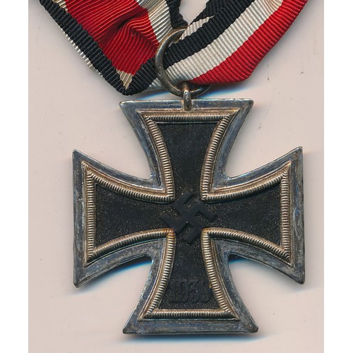 47 - German Third Reich 1939 Iron Cross medal, second class, with ribbon.