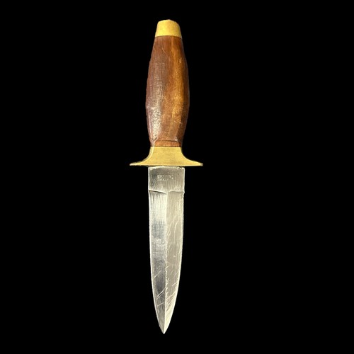 92 - Dagger with Sheath and Pocket Knife. Dagger has wooden handle, approx 17.5cm blade length. With Blac... 