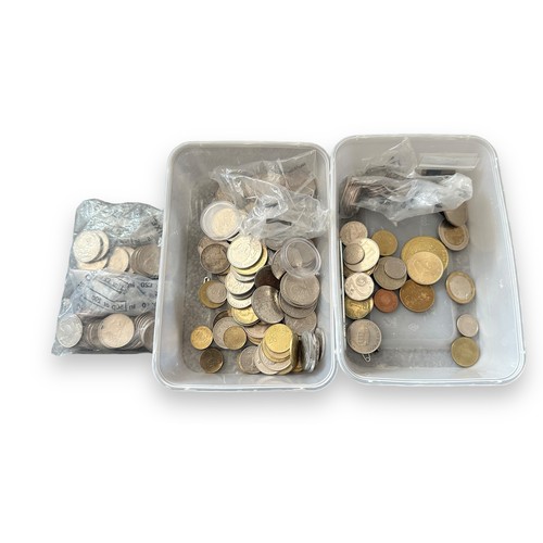 325 - World coin collection, heavy mainly 20th Century collection, from circulation with ranges from Franc... 