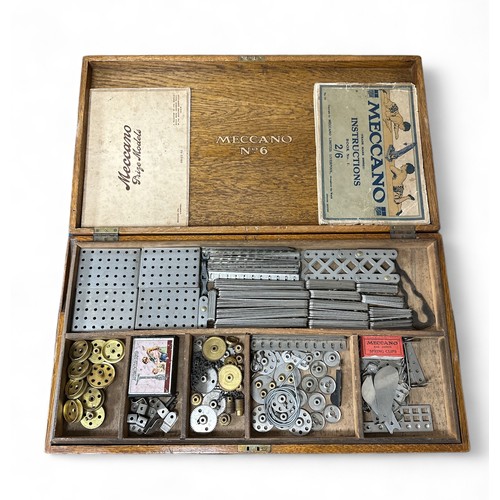 38 - Meccano 1920 Set 6, Nickel parts, Instructions manual and Prize Models booklet, generally excellent ... 