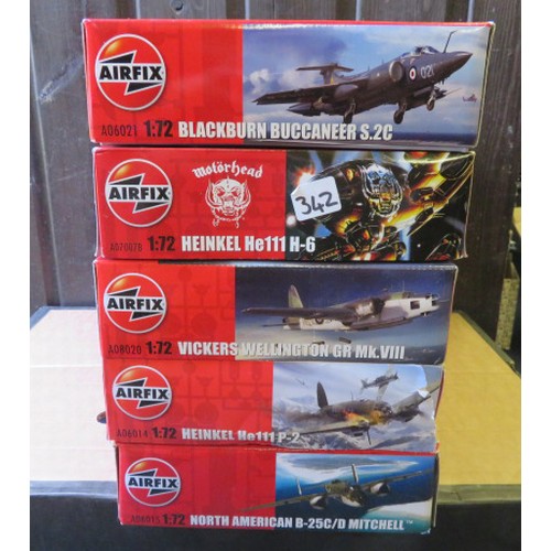 70 - Airfix 1/72nd scale unmade aircraft kits, generally excellent in good plus boxes, with Heinkel He111... 