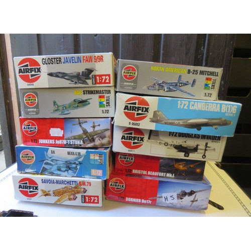 72 - Airfix 1/72nd scale Aircraft unmade kits, generally excellent in good plus boxes, with Savoia-Marche... 