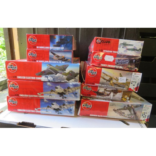 73 - Airfix 1/72nd scale Aircraft unmade kits, generally excellent in good plus boxes, with Canberra B(1)... 