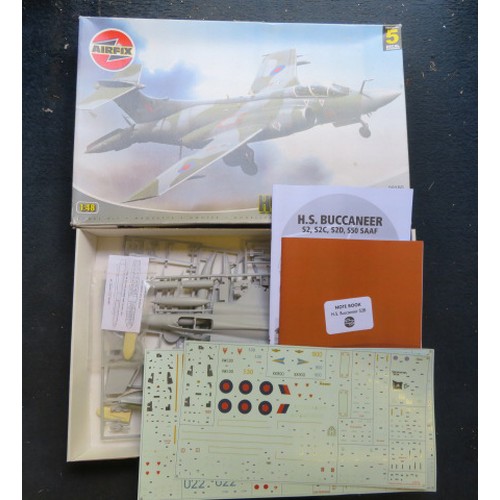 74 - Airfix 1/48th scale Aircraft unmade kits, generally excellent in good plus boxes, with Canberra No. ... 