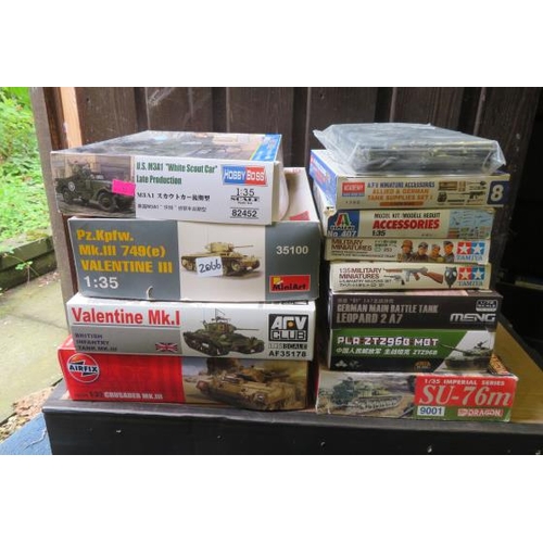 154 - 1/32nd-1/72 scale unmade military kits, generally excellent in good plus boxes, with Airfix 1/32 Cru... 