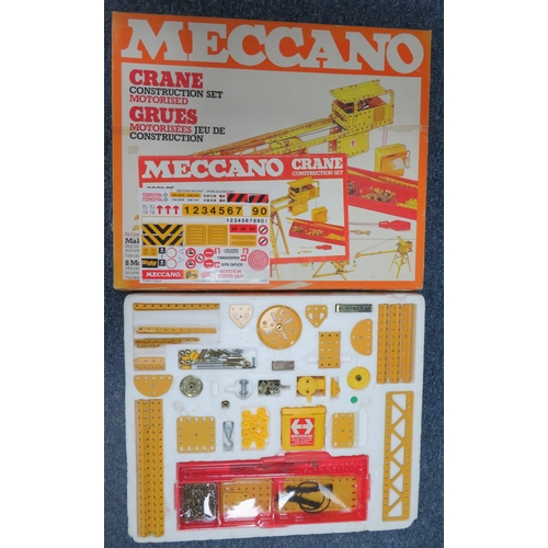 43 - 1970s Meccano Motorised Crane Set and Crane Building set, generally excellent to good plus in good p... 