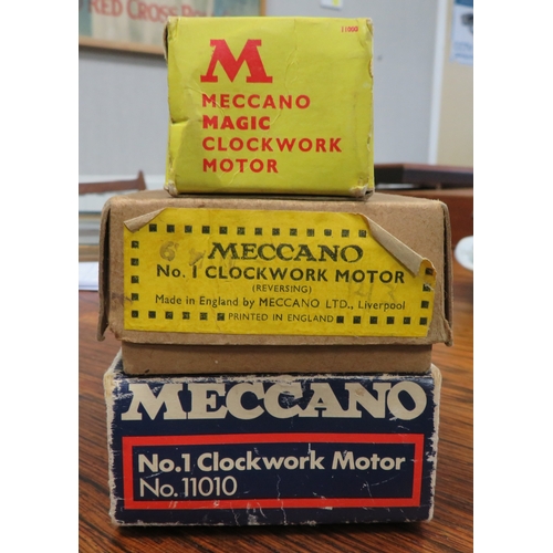 47 - 1950s onwards Meccano clockwork with key motors, generally excellent to good plus in good or better ... 