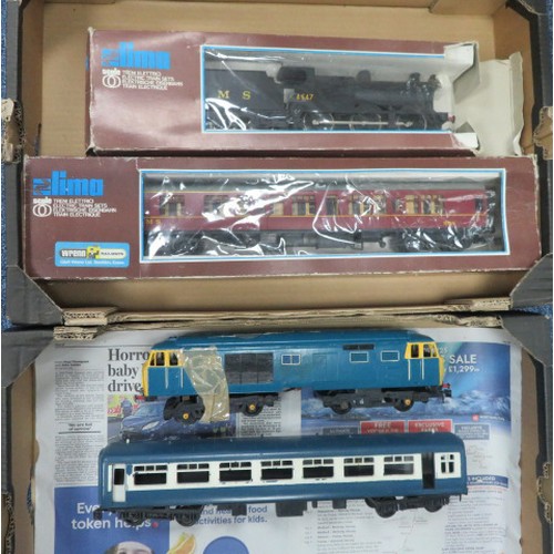 26 - Lima O gauge LMS black 4547 0-6-0 locomotive No. 6533 and LMS maroon coach 15864 No. 6616, generally... 