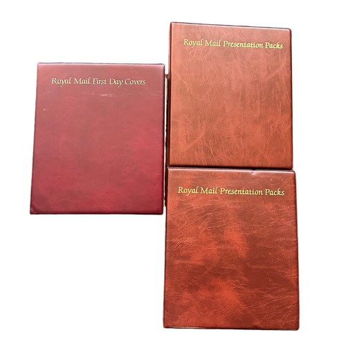 116 - Great Britain QEII 1990-2006 Decimal Presentation Pack collection in three binders, including £10. F... 