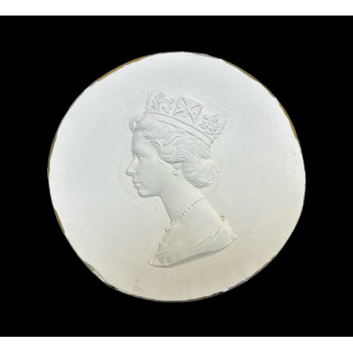 181 - Arnold Machin (British, 1911-1999), Great Britain Queen Elizabeth II original large plaster cast of ... 