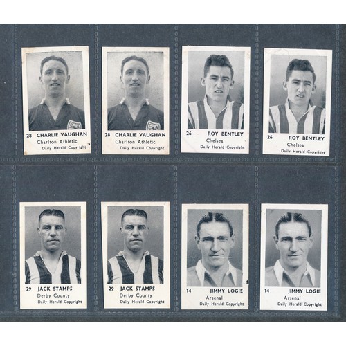 379 - Daily Herald Sports Stars 1954, loose footballer cards and album, Liverpool, Arsenal, Manchester Uni... 