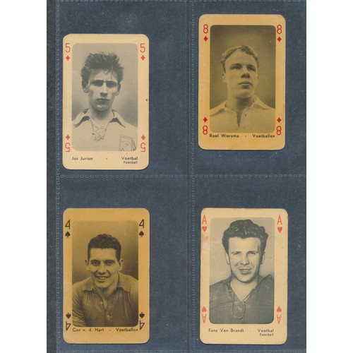 389 - MAPLE LEAF GUM 1952 Footballers playing cards from Belgium and Holland. 14 cards