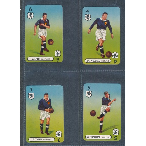 402 - CIBELES & CASERA 1966 & 1970 rare variations of England FHER FKS soccer stars cards from Spain; also... 