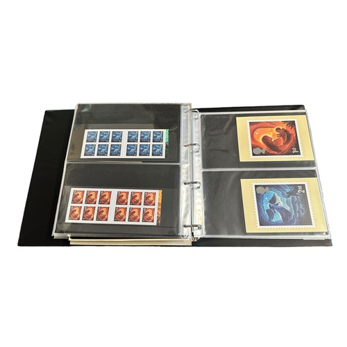 128 - GB Decimal. UM Christmas coln in binder to 2019 with sets and M/S’s, 1st and 2nd class bklts of 12. ... 