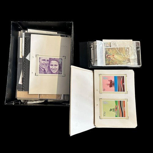 163 - GB PHQ /Postcard collection, includes better early issues including 1973 Inigo Jones, 1973 Cricket (... 