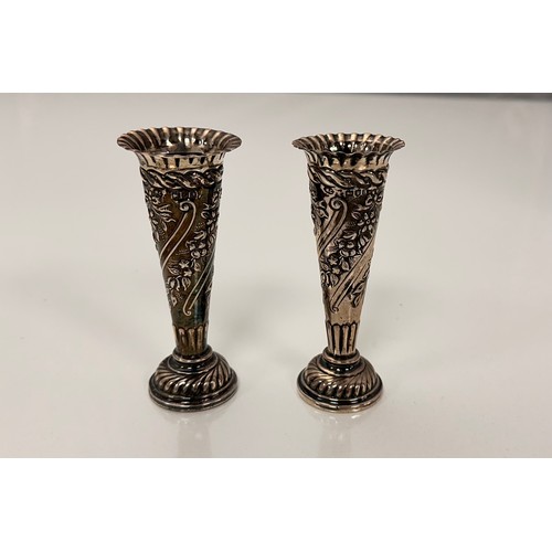 121 - Pair of Victorian silver spill vases by William Comyns & Sons, London  1896.  10cm high.