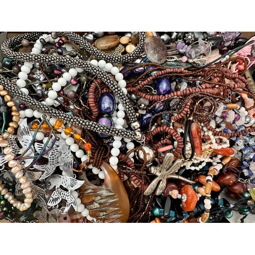 29 - A large quantity of mineral and hardstone jewellery, bead necklaces, pearl necklaces and costume jew... 