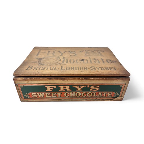 217 - Wooden Fry's Trade Chocolate Box. Top of lid Fry's Chocolate Bristol. London. Sydney 250 Prize Medal... 