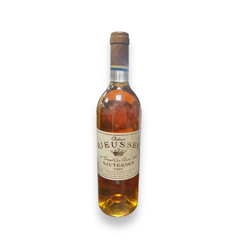 195 - Nine Bottles Of Sauternes. 75cl, Seven bottles are 1991 Chateau Climens 1er Cru Sauternes-Barsac. Tw... 