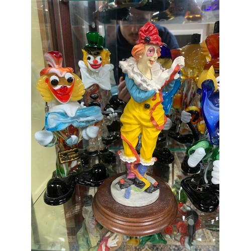 349 - Murano Clowns, extensive Murano glass clown collection with variety of sizes and designs. Largest me... 