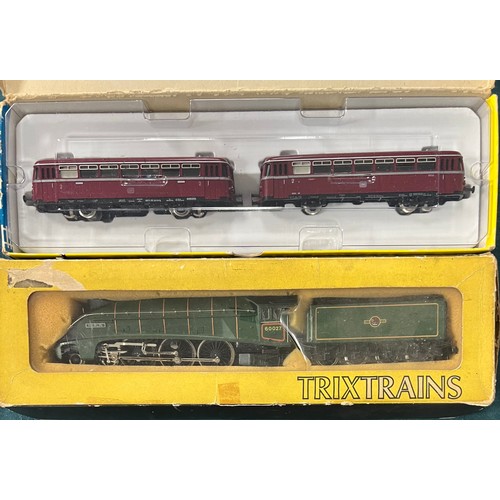 360 - Trix HO gauge pair of locomotives, with 2-rail DB maroon powered 4-wheel Railcar and non- powered Tr... 