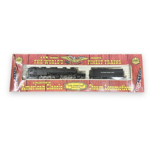 350 - AHM HO gauge Southern Pacific Lines black 4272 Cab Forward locomotive and tender No. 5111B, generall... 