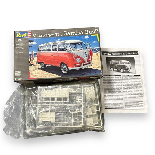 254 - 1/24th to 1/76th scale unmade and unpainted plastic model kits, generally excellent in good plus box... 