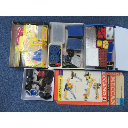 227 - Meccano 1960s onwards unboxed collection, generally excellent to good, parts possibly from set Nos. ... 