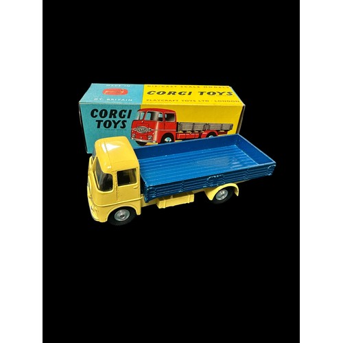 38 - Corgi lorry collection, generally excellent in good plus boxes (possible repaints and repro boxes), ... 